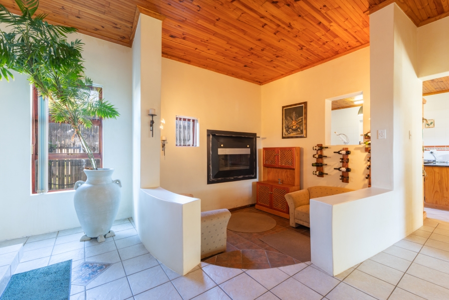 4 Bedroom Property for Sale in Pringle Bay Western Cape